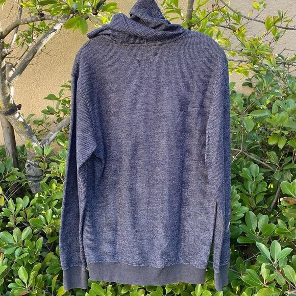 RVCA Charcoal Gray Sweatshirt/Hoodie Sz M Excellent pre-owned. - Picture 3 of 8